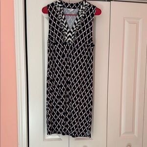 Chic Black and White Geometric Dress